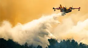 Evacuan a miles por incendio en Colorado