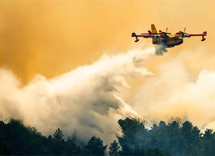 Evacuan a miles por incendio en Colorado Evacuan a miles por incendio en Colorado