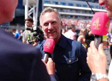 Christian Horner vuelve al paddock en Gran Premio Gran Bretaña Christian Horner vuelve al paddock en Gran Premio Gran Bretaña