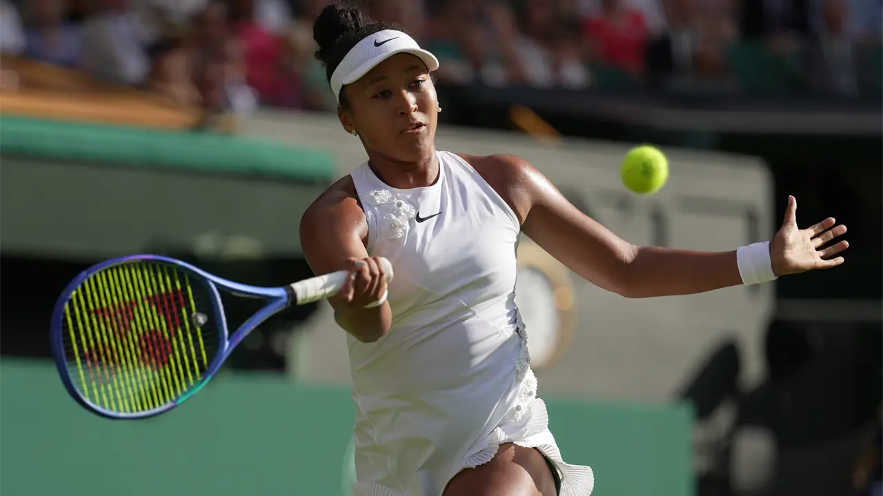 Naomi Osaka avanza a cuartos en Wimbledon tras vencer a Sabalenka