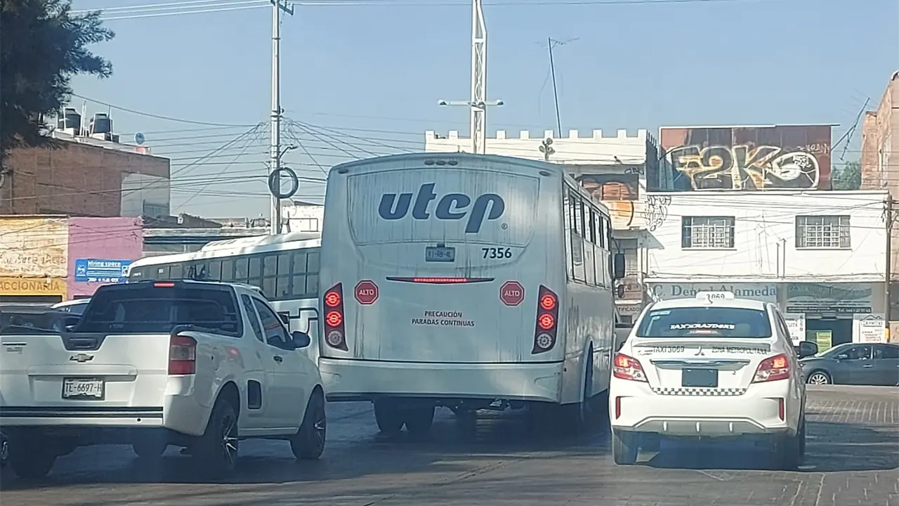 SCT denuncia chofer con machete en transporte Utep en San Luis