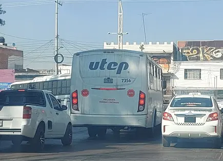 SCT denuncia chofer con machete en transporte Utep en San Luis SCT denuncia chofer con machete en transporte Utep en San Luis