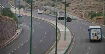 &iquest;Cu&aacute;l es el mejor horario para conducir en carretera?