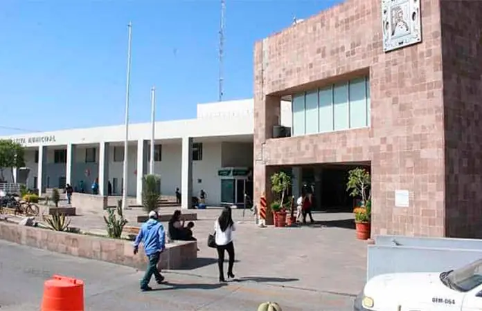 Formalizan horario laboral para trabajadores municipales