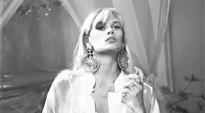 Lauren Bennett fallece a los 37 años: su legado en la música pop Lauren Bennett fallece a los 37 años: su legado en la música pop