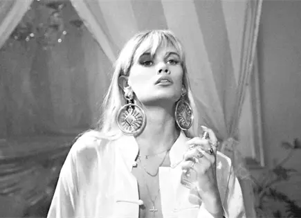 Lauren Bennett fallece a los 37 años: su legado en la música pop Lauren Bennett fallece a los 37 años: su legado en la música pop