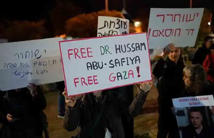 Médico palestino se encuentra grave