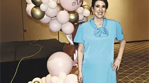 RAQUEL ¡ES NIÑA!