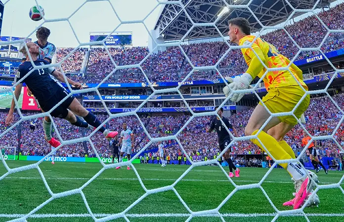 Bélgica da cátedra y elimina a Estados Unidos con goliza