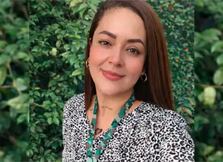 Dan el último adiós a Roxana Guzmán en Veracruz; sepultan sus restos Dan el último adiós a Roxana Guzmán en Veracruz; sepultan sus restos