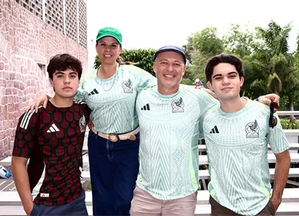 ORGULLOSOS DE LA SELECCI&Oacute;N