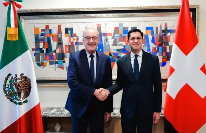 Presidente de Suiza llega a México para visita oficial