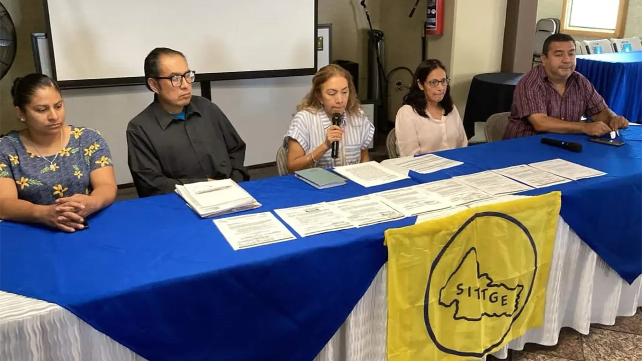 SITTGE culpa a gobierno por muerte de 24 burócratas despedidos