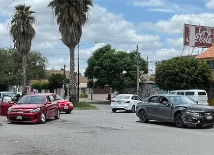 Chocan en la colonia Popular; no hay heridos Chocan en la colonia Popular; no hay heridos
