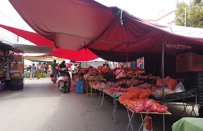 Comercio supervisa tianguis en Soledad