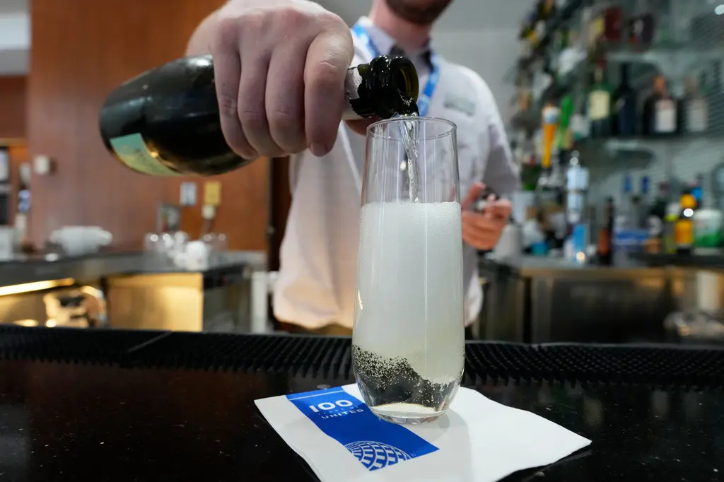 Delta Air Lines amplía cabinas premium para mejorar experiencia de viaje