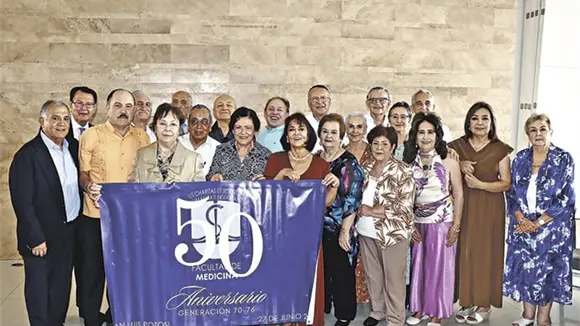 GENERACIÓN 70-76 DE MÉDICOS CIRUJANOS GENERACIÓN 70-76 DE MÉDICOS CIRUJANOS