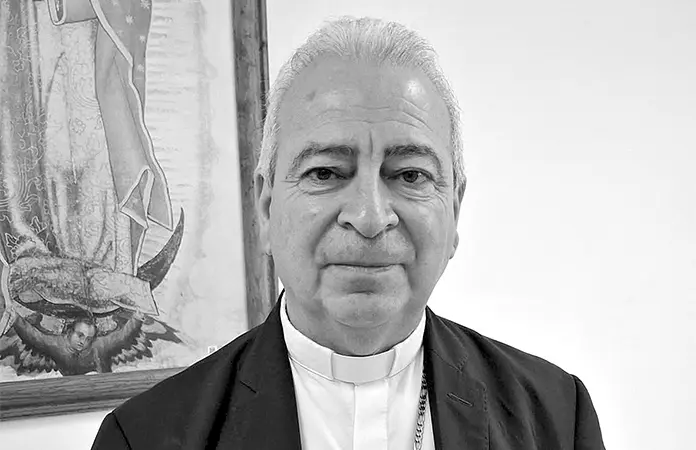 Iglesia pide por los graduados