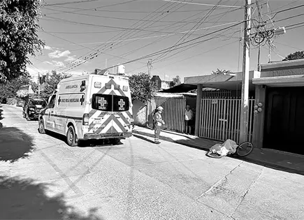 Muere ciclista al caer de su unidad Muere ciclista al caer de su unidad