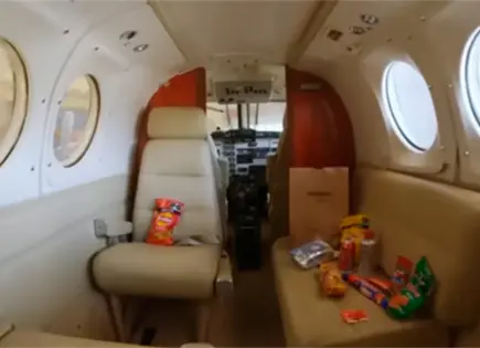 Por miedo al narco, museo dudó en exhibir avión que llevó a El Mayo Por miedo al narco, museo dudó en exhibir avión que llevó a El Mayo