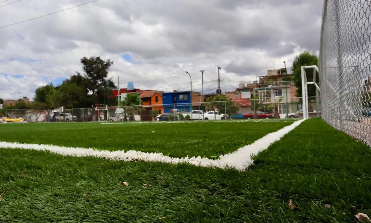 Canchas del Mundial Social, con avance de apenas 7%