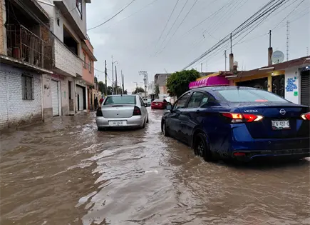Fuertes lluvias provocan inundaciones en el norte de la capital Fuertes lluvias provocan inundaciones en el norte de la capital
