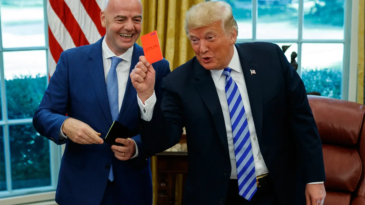 Infantino enfrenta queja ética olímpica tras lobby de Trump por Balogun