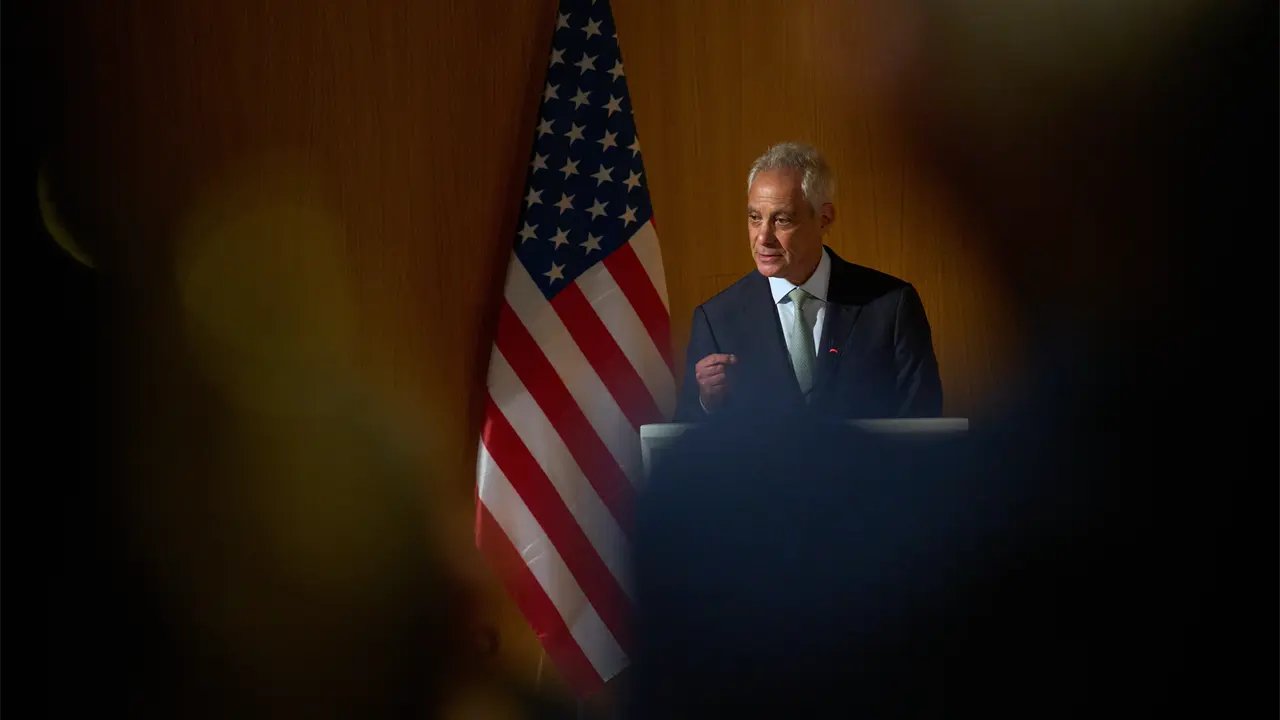 Rahm Emanuel advierte en Tel Aviv sobre aislamiento de Israel