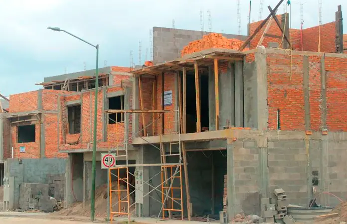 Alertan por fraudes en venta de casas