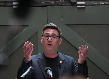 Andy Burnham asegura liderazgo en Partido Laborista del Reino Unido Andy Burnham asegura liderazgo en Partido Laborista del Reino Unido