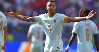 Kylian Mbapp&eacute; anota su 8vo. gol