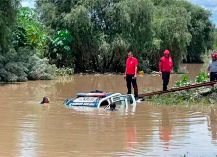 Tres mujeres mueren ahogadas en patrulla arrastrada por río en Puebla Tres mujeres mueren ahogadas en patrulla arrastrada por río en Puebla