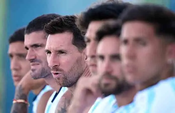 Argentina busca más futbol ante Suiza