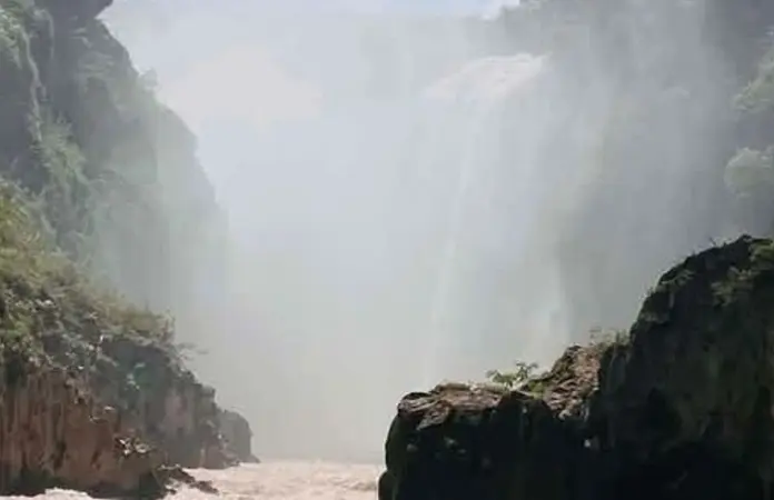 Cierran las cascadas de Tamul por lluvias