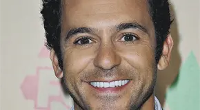 FRED SAVAGE CUMPLE 50 A&Ntilde;OS