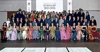 ¡CELEBRAN EN GRANDE! ¡CELEBRAN EN GRANDE!