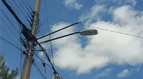 Lluvias da&ntilde;an el alumbrado p&uacute;blico en colonias y avenidas de SLP
