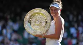 Noskova reina en Wimbledon
