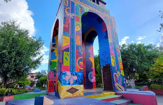 PRESENTAN UNA MIRADA A NUESTRO PASADO