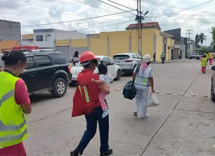 Realizan simulacro de incendio en una Estancia Infantil Realizan simulacro de incendio en una Estancia Infantil