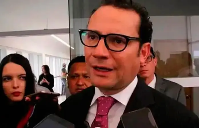Xavier Nava es nuevo presidente de Somos MX