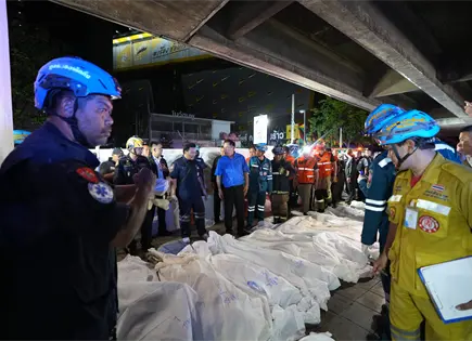 27 personas mueren en incendio de pub en Bangkok, Tailandia