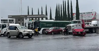 Choque en Circuito Potos&iacute; deja cuantiosos da&ntilde;os