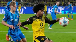 Barcelona acuerda fichar a Karim Adeyemi, confirma Laporta