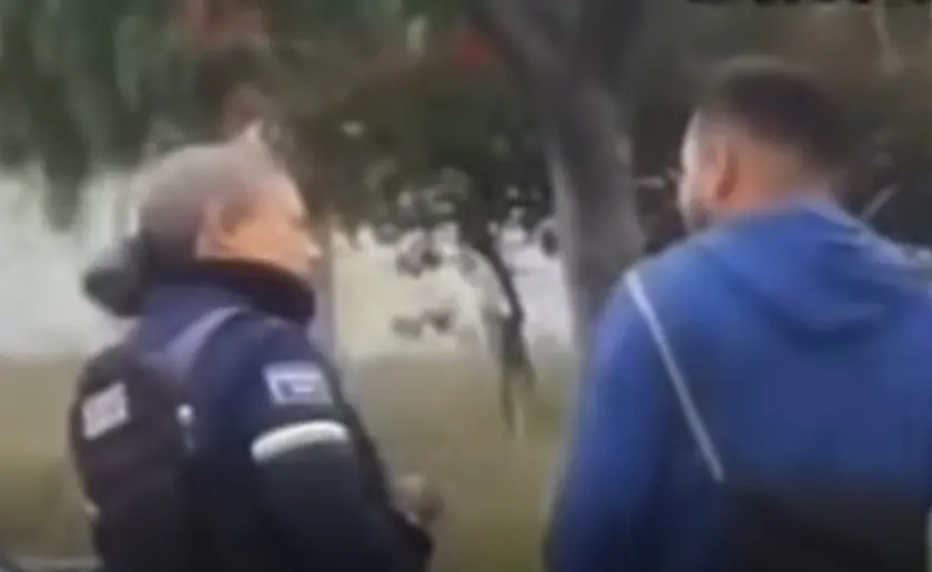 Investigan a una policía vial por supuesta mordida