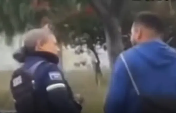 Investigan a una policía vial por supuesta mordida Investigan a una policía vial por supuesta mordida