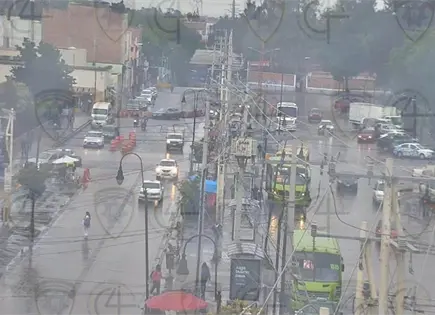 Lluvias ligeras dejan pavimento mojado en la capital Lluvias ligeras dejan pavimento mojado en la capital