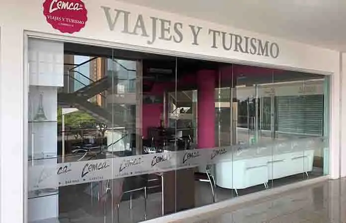 Será obligatoria la licencia para operar en el sector turístico