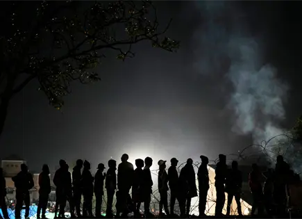 Sudáfrica deporta o repatria a más de 53.000 inmigrantes en un mes Sudáfrica deporta o repatria a más de 53.000 inmigrantes en un mes