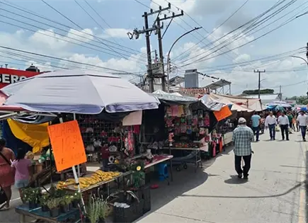 Tianguistas no se colocar&aacute;n por el aniversario de Valles